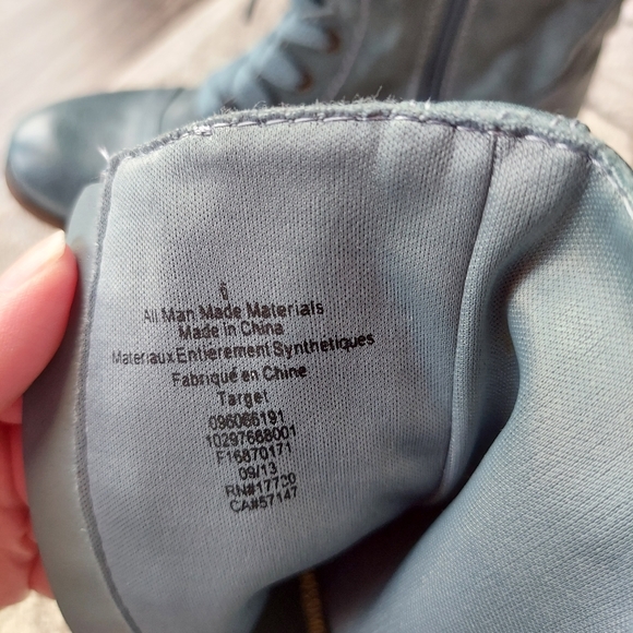 Mossimo Supply Co. Combat Boots - Picture 7 of 8